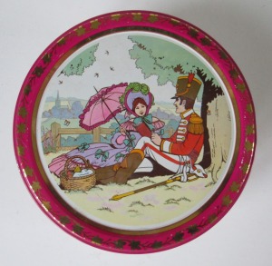 The Quality Street Soldier & Lady enjoy a picnic